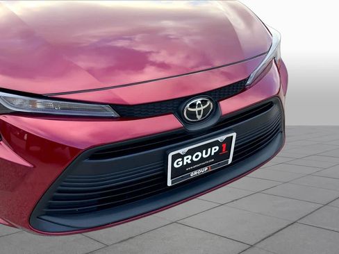 Used 2025 Toyota Corolla LE FWD image 29