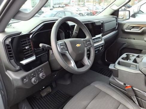 New 2026 Chevrolet Silverado 1500 LT AWD/4WD image 9