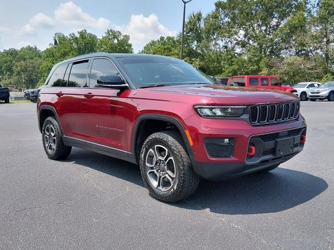 Used 2022 Jeep Grand Cherokee Trailhawk w/ ADV Protech Group II AWD/4WD image 2