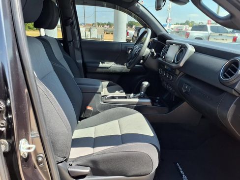 Certified 2023 Toyota Tacoma TRD Sport w/ Technology Package AWD/4WD image 15