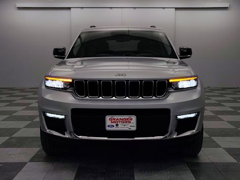 Used 2023 Jeep Grand Cherokee L Limited w/ Luxury Tech Group II image 6
