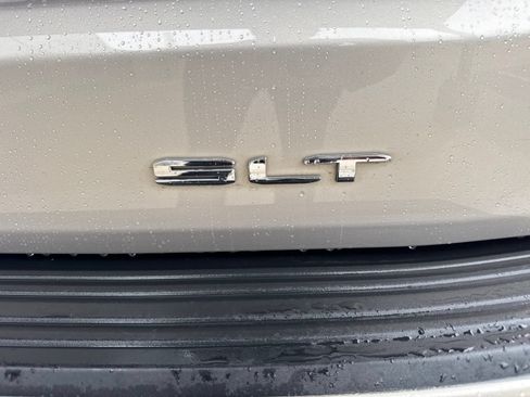 Used 2021 GMC Yukon SLT w/ SLT Premium Package AWD/4WD image 15