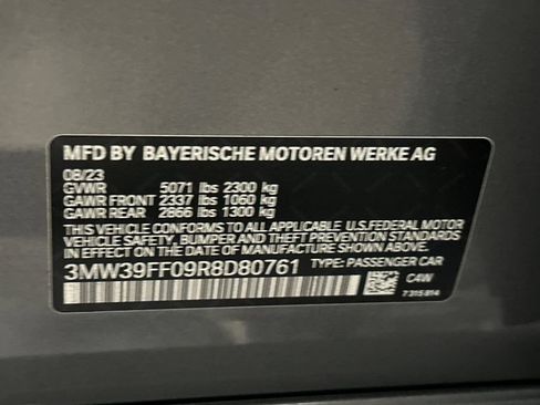 Used 2024 BMW 330e w/ Convenience Package RWD image 36