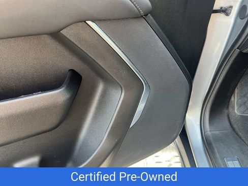 Certified 2025 Chevrolet Suburban Z71 AWD/4WD image 29
