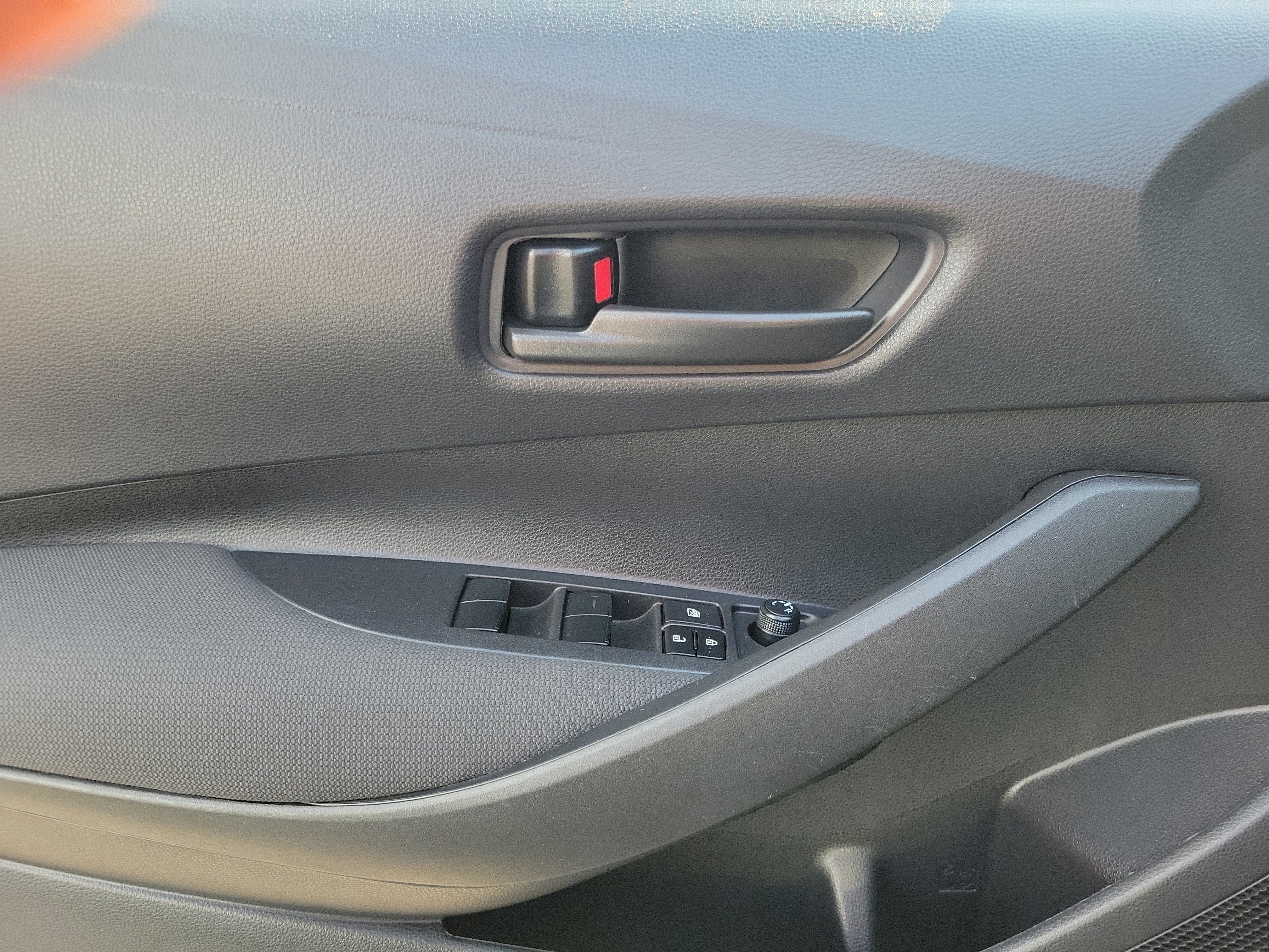 Used 2024 Toyota Corolla LE FWD image 17