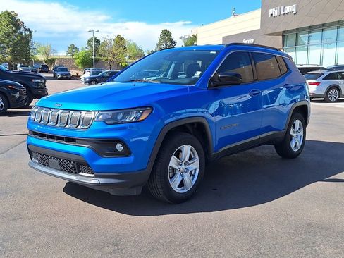 Used 2022 Jeep Compass Latitude AWD/4WD image 6
