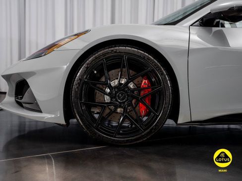 New 2026 Lotus Emira SE image 6