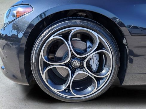 New 2025 Alfa Romeo Giulia Base w/ Driving Assist Package image 24