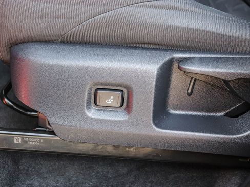 Certified 2025 Toyota Tacoma SR5 RWD image 27