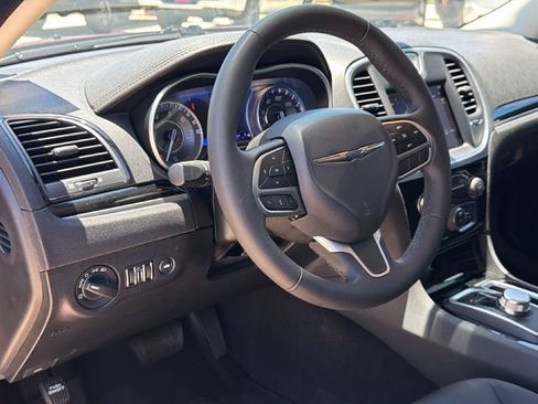 Used 2023 Chrysler 300 Touring w/ Sport Appearance Package RWD image 18