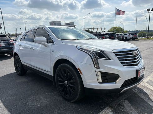 Used 2017 Cadillac XT5 Platinum image 7