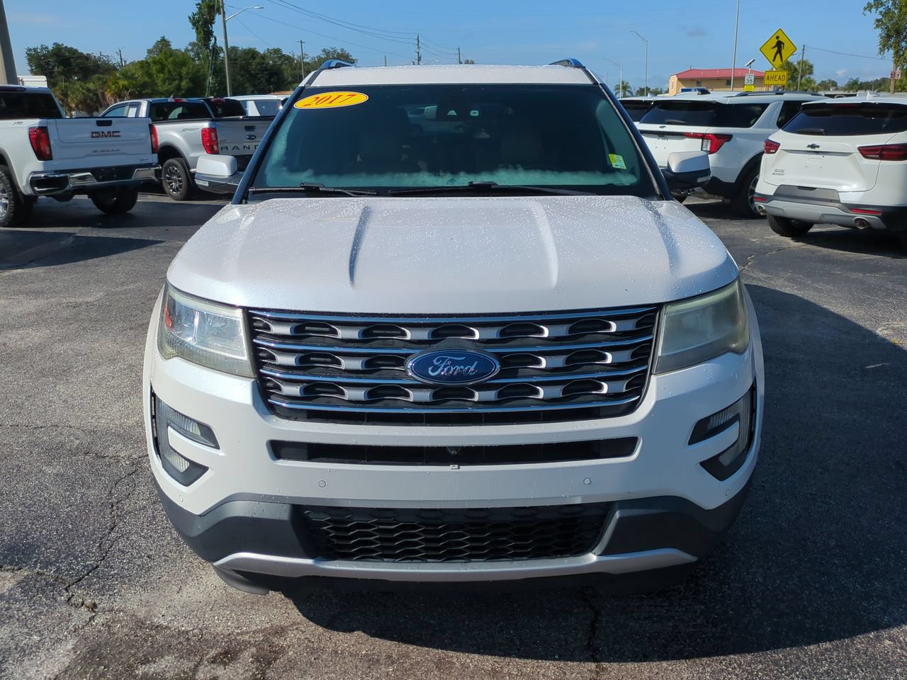 Used 2017 Ford Explorer Limited w/ Equipment Group 301A FWD image 9