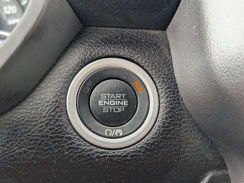 Used 2025 RAM 2500 Big Horn AWD/4WD image 24