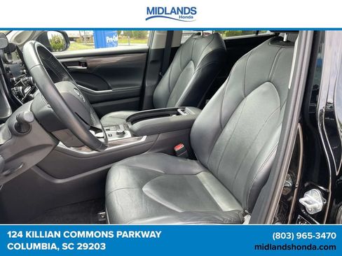 Used 2021 Toyota Highlander Limited AWD/4WD image 20