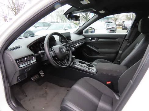 Used 2024 Honda Civic Sport image 2