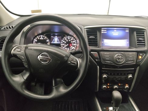 Used 2017 Nissan Pathfinder S FWD image 22