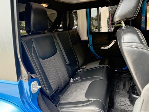 Used 2014 Jeep Wrangler Unlimited Sport AWD/4WD image 41