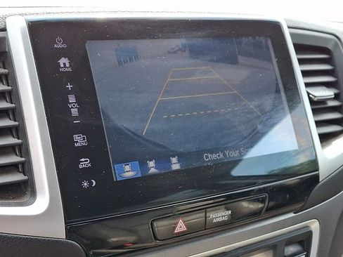 Used 2017 Honda Ridgeline RTL-T image 4
