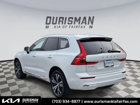 Used 2022 Volvo XC60 T8 Inscription w/ Advanced Package image 3