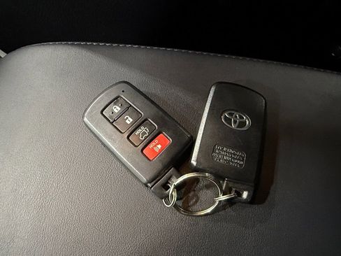 Used 2017 Toyota RAV4 Limited w/ Advanced Technology Package AWD/4WD image 45