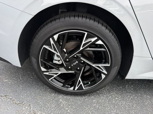 Used 2025 Kia K5 GT-Line w/ GT-Line Premium Package FWD image 17