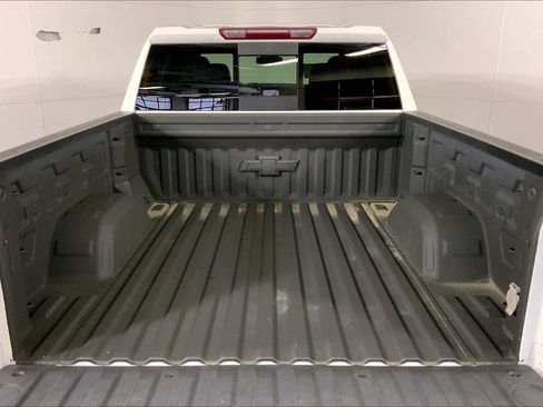 Used 2022 Chevrolet Silverado 1500 LTZ AWD/4WD image 4