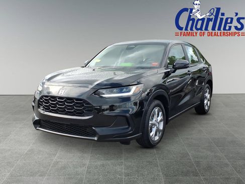 Used 2023 Honda HR-V LX image 1