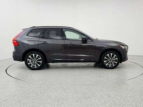 Certified 2025 Volvo XC60 B5 Plus w/ Climate Package AWD/4WD image 4