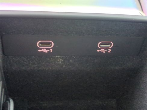 Used 2024 Audi A8 L 3.0T w/ Comfort Plus Package image 26