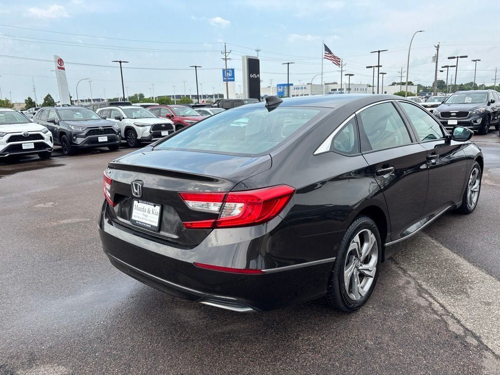 Used 2018 Honda Accord EX image 5