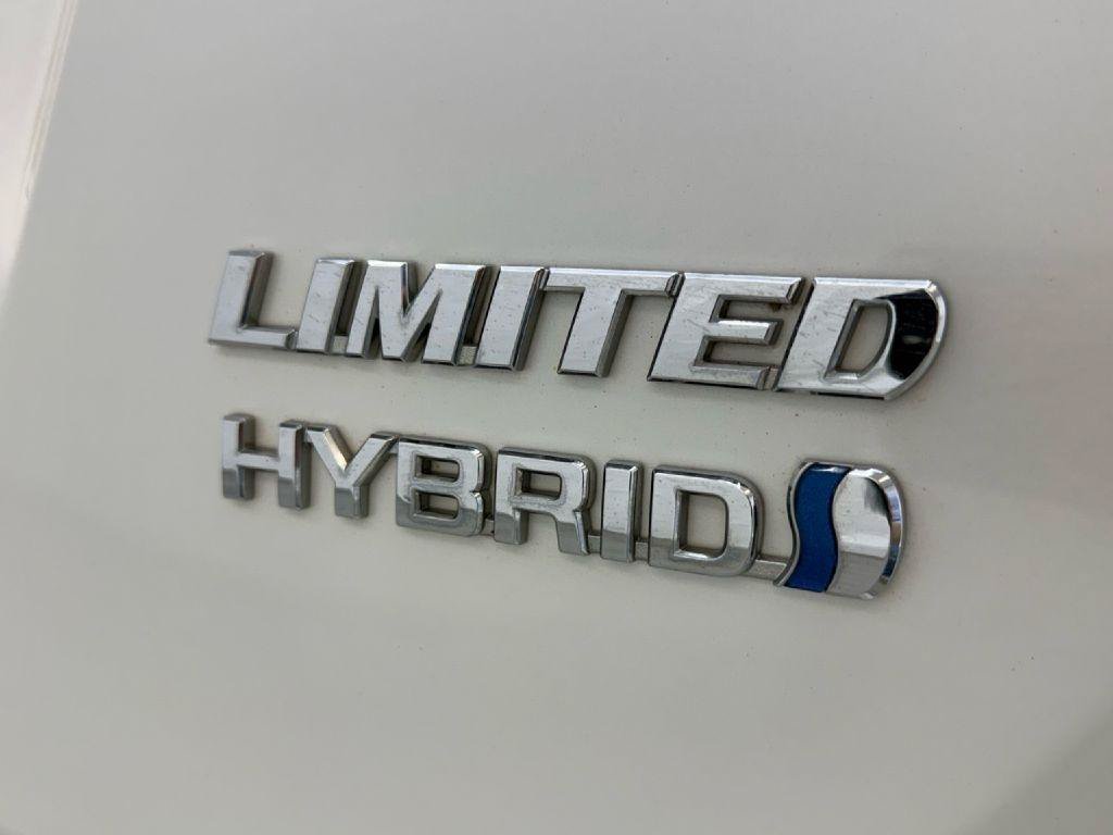 Used 2017 Toyota RAV4 Limited AWD/4WD image 38
