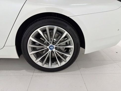 Used 2023 BMW 530e xDrive w/ Premium Package AWD/4WD image 44