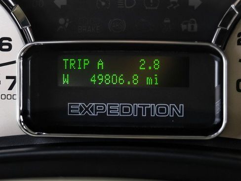 Used 2013 Ford Expedition XLT RWD image 18