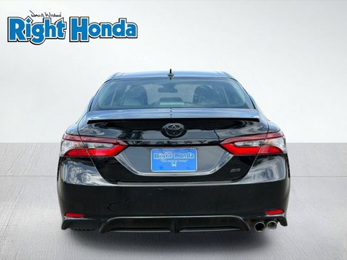 Used 2024 Toyota Camry SE w/ Blackout Package (TMS) FWD image 7