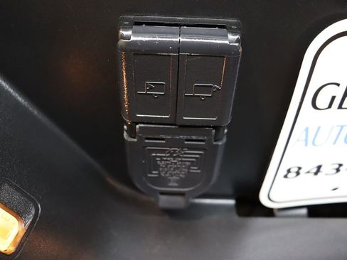 Used 2024 GMC Sierra 2500 Denali w/ Denali Reserve Package image 31