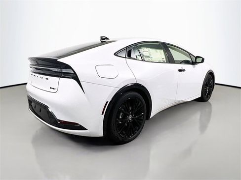 New 2026 Toyota Prius Plug-In Hybrid image 3