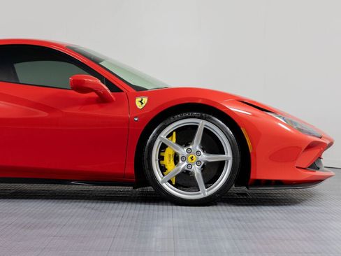 Certified 2021 Ferrari F8 Tributo RWD image 16