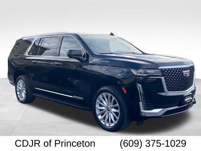 Used 2022 Cadillac Escalade ESV Luxury