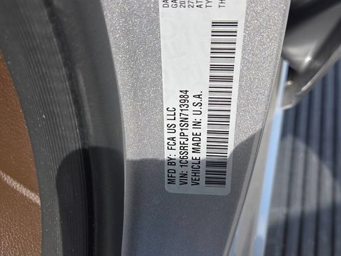 Used 2025 RAM 1500 Laramie w/ Advanced Safety Group II AWD/4WD image 4