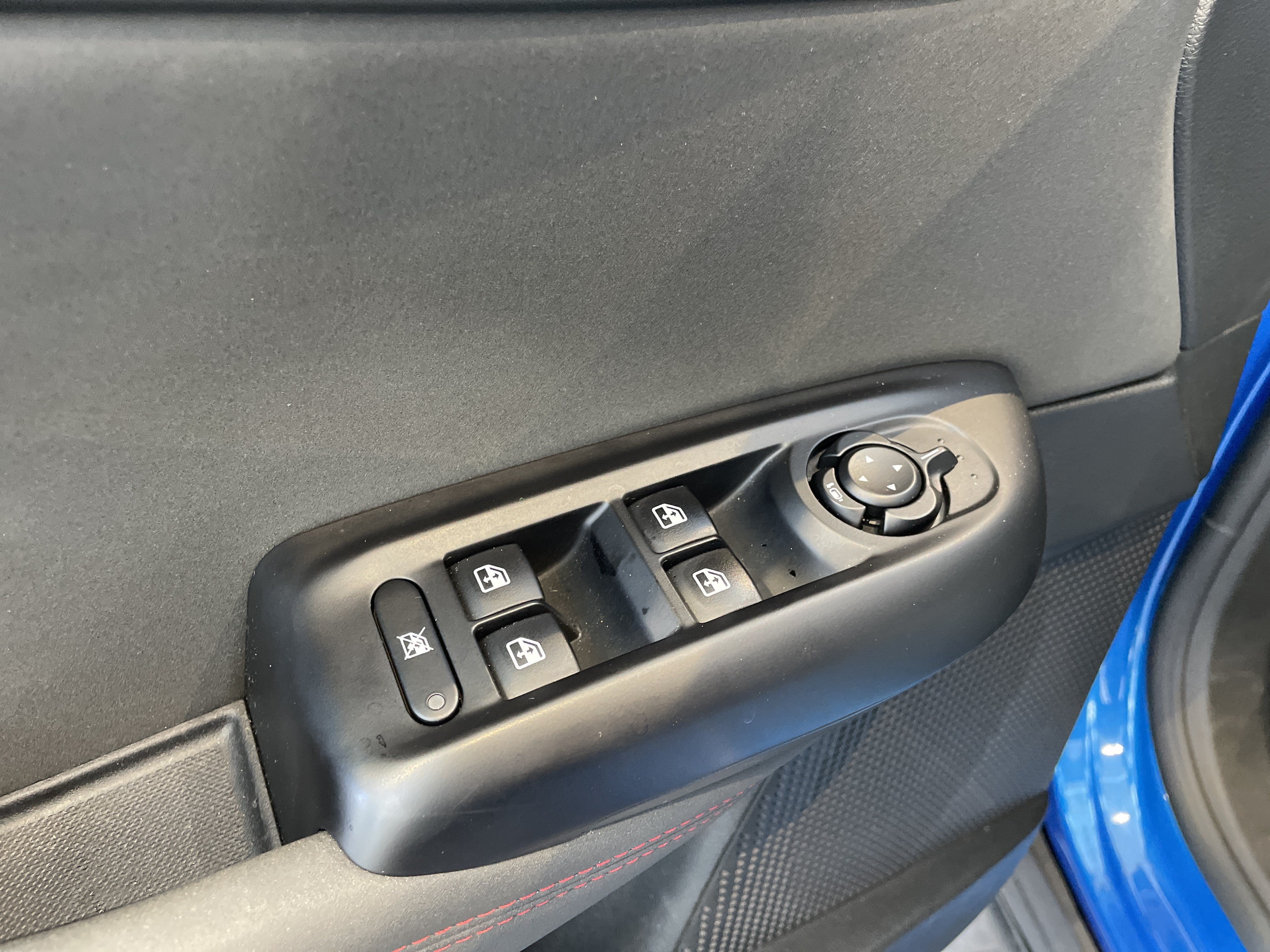 Used 2024 Dodge Hornet GT w/ GT Blacktop Package AWD/4WD image 16
