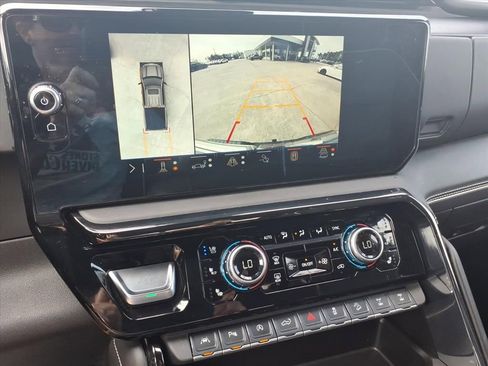 Used 2025 GMC Sierra 1500 AT4X image 29