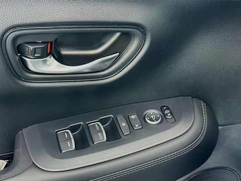 New 2027 Honda HR-V EX-L image 18