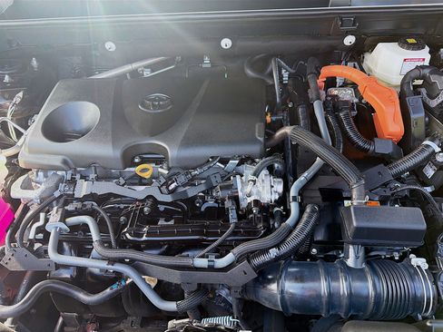 Used 2023 Toyota RAV4 Hybrid Woodland image 35