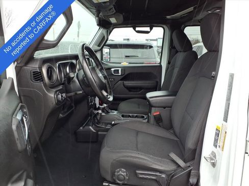 Used 2022 Jeep Wrangler Unlimited Sport image 17