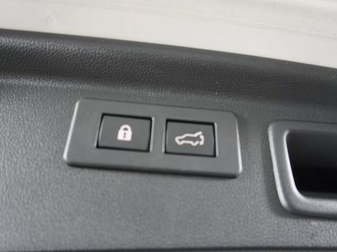 Certified 2024 Subaru Forester Limited image 39