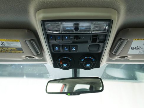 Used 2019 Toyota 4Runner TRD Off-Road Premium AWD/4WD image 21