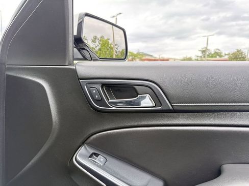 Used 2019 Chevrolet Tahoe LT RWD image 21