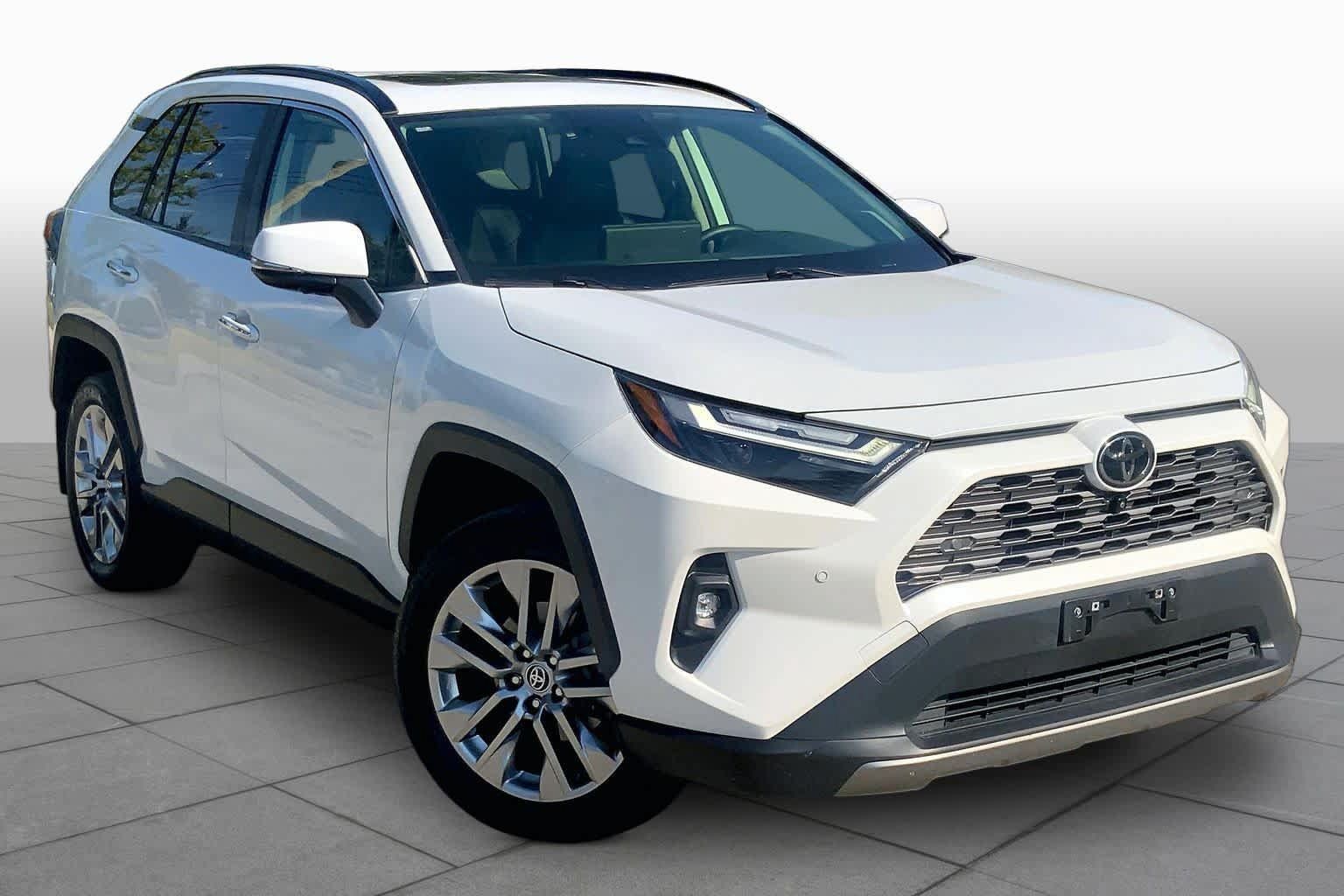 Used 2023 Toyota RAV4 Limited AWD/4WD image 3