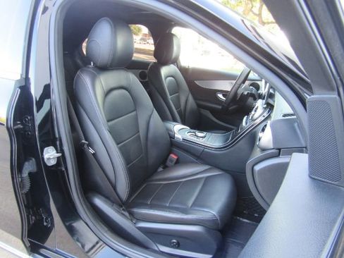 Used 2019 Mercedes-Benz C 300 Sedan image 22