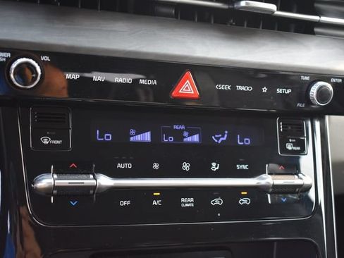 Certified 2023 Kia Carnival EX FWD image 28